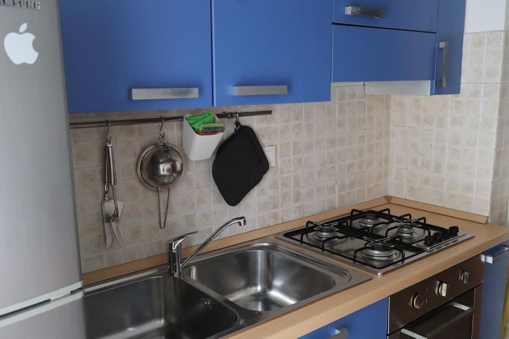 Casa Etruschi - Appartamento Con Posto Auto Livorno Exterior foto